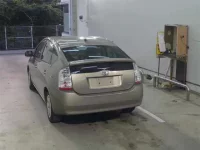 Toyota PRIUS лот № 288 оценка 3  с аукциона в Японии 1