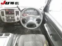 Nissan CARAVAN VAN лот № 7320 оценка R  с аукциона в Японии 2