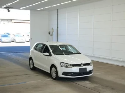 Volkswagen POLO  с аукциона в Японии