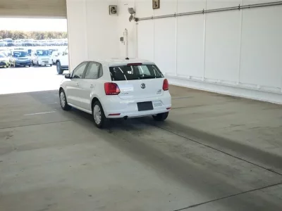 Volkswagen POLO  с аукциона в Японии