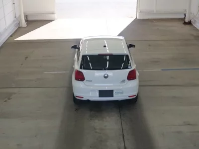 Volkswagen POLO  с аукциона в Японии