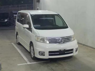 Nissan SERENA  с аукциона в Японии