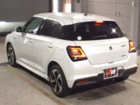 Suzuki SWIFT лот № 3001 оценка 5  с аукциона в Японии 1