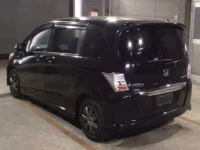 Honda FREED лот № 3004 оценка 3.5  с аукциона в Японии 1