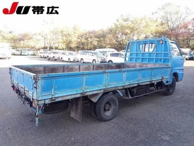 Isuzu ELF  с аукциона в Японии