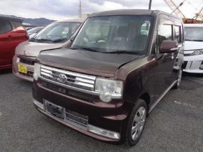 Toyota PIXIS SPACE