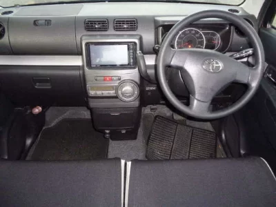 Toyota PIXIS SPACE