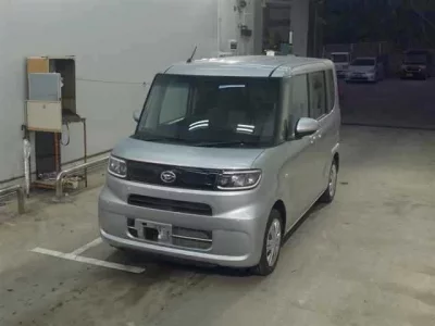 Daihatsu TANTO  с аукциона в Японии