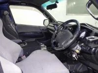 Toyota HIACE VAN лот № 298 оценка R  с аукциона в Японии 2