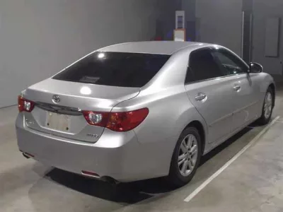 Toyota MARK X  с аукциона в Японии