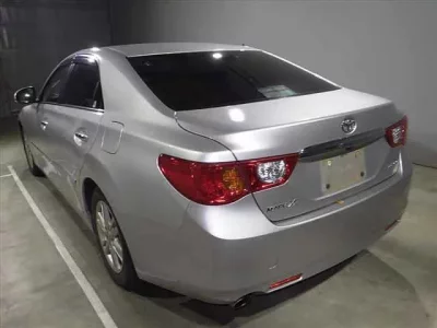 Toyota MARK X  с аукциона в Японии