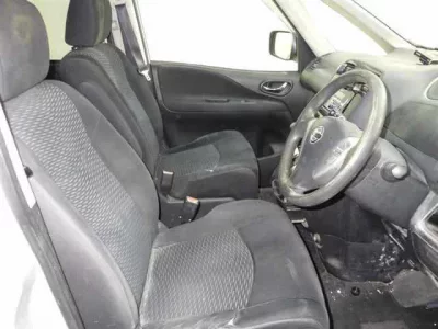 Nissan SERENA  с аукциона в Японии