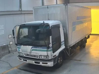 Isuzu FORWARD  с аукциона в Японии