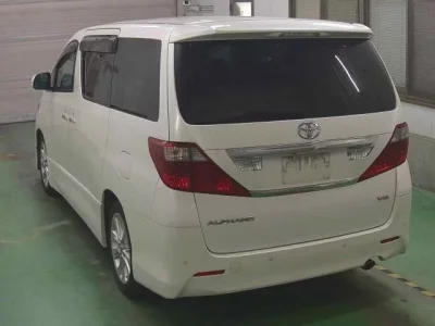 Toyota ALPHARD  с аукциона в Японии