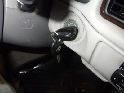 Toyota CROWN  с аукциона в Японии