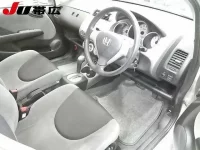 Honda FIT лот № 7028 оценка 3  с аукциона в Японии 5