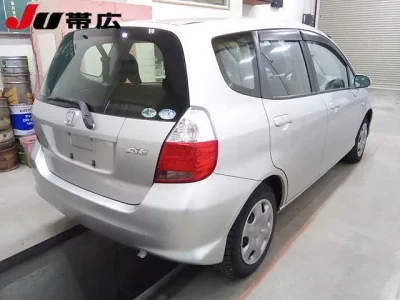 Honda FIT  с аукциона в Японии