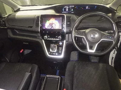 Nissan SERENA  с аукциона в Японии