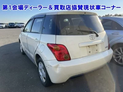 Toyota IST