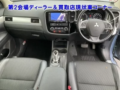 Mitsubishi OUTLANDER PHEV
