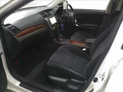 Toyota PREMIO  с аукциона в Японии