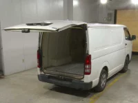 Toyota HIACE VAN лот № 4704 оценка R  с аукциона в Японии 4