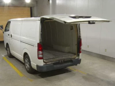 Toyota HIACE VAN  с аукциона в Японии