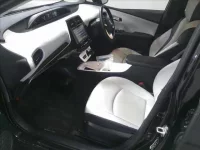 Toyota PRIUS лот № 4358 оценка 3.5  с аукциона в Японии 2