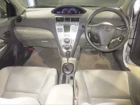 Toyota BELTA лот № 3038 оценка 3.5  с аукциона в Японии 2