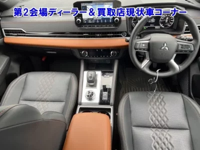 Mitsubishi OUTLANDER PHEV