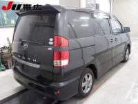 Toyota NOAH лот № 7040 оценка R  с аукциона в Японии 1