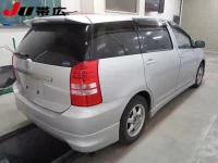 Toyota WISH лот № 7022 оценка R  с аукциона в Японии 1