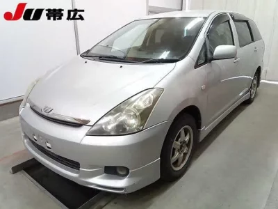 Toyota WISH  с аукциона в Японии