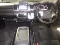 Toyota HIACE VAN лот № 3063 оценка 3.5  с аукциона в Японии 2