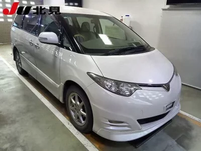 Toyota ESTIMA  с аукциона в Японии