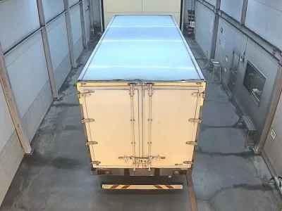 Isuzu FORWARD  с аукциона в Японии