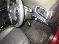 Toyota PRIUS лот № 3093 оценка 4  с аукциона в Японии 6