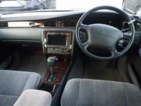 Toyota CROWN лот № 7088 оценка 3.5  с аукциона в Японии 2