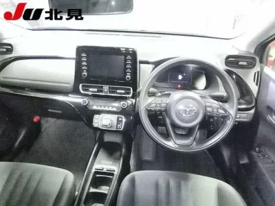 Toyota AQUA  с аукциона в Японии