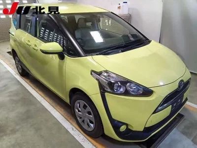 Toyota SIENTA  с аукциона в Японии