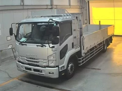 Isuzu FORWARD  с аукциона в Японии