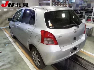 Toyota VITZ  с аукциона в Японии