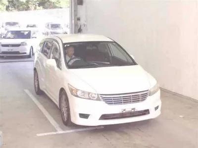 Honda STREAM  с аукциона в Японии