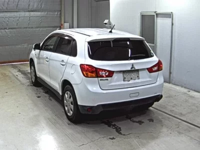 Mitsubishi RVR