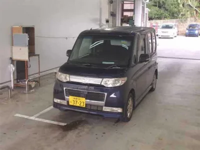 Daihatsu TANTO  с аукциона в Японии