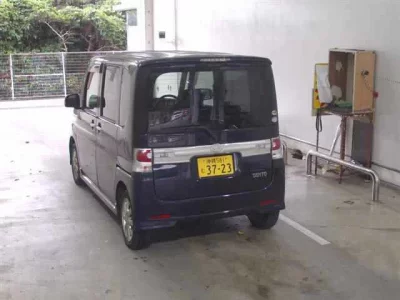 Daihatsu TANTO  с аукциона в Японии