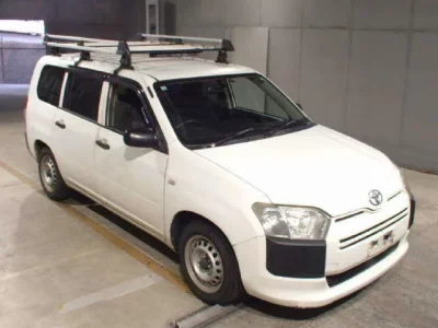 Toyota SUCCEED  с аукциона в Японии