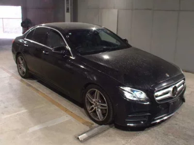 Mercedes-Benz E CLASS  с аукциона в Японии
