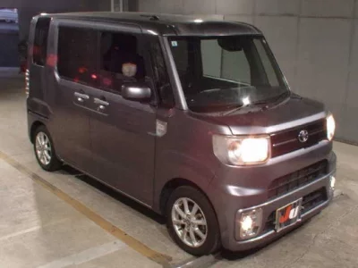 Toyota PIXIS MEGA