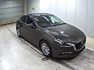 Mazda AXELA  с аукциона в Японии